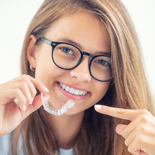 Invisalign Modern Orthodontics in Long Beach, CA